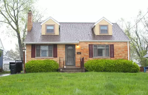 7820 Greenbriar Ln, Madeira, OH 45243