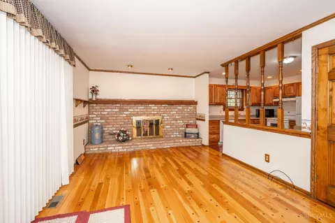 Living - 1874 Creswell Dr, Cincinnati, OH 45240 photo 1 of 1