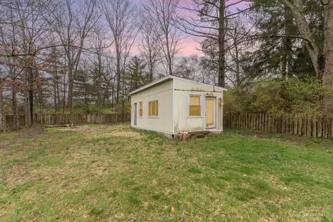Exterior - 7631 Forest Rd, Cincinnati, OH 45255 photo 5 of 5