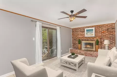 Living - 7631 Forest Rd, Cincinnati, OH 45255 photo 2 of 5