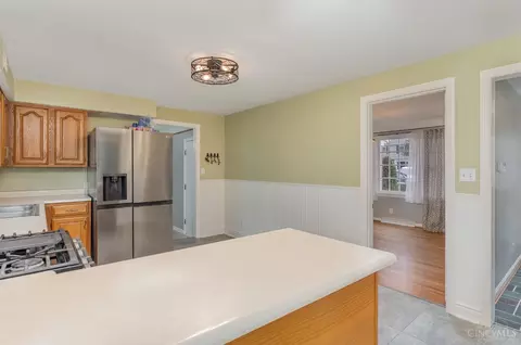 Kitchen - 7631 Forest Rd, Cincinnati, OH 45255 photo 1 of 3