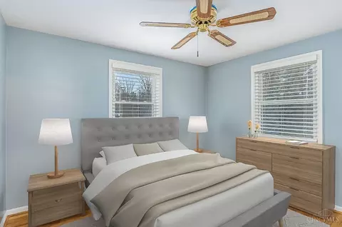Bedroom - 7631 Forest Rd, Cincinnati, OH 45255 photo 3 of 5