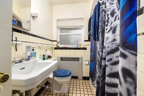 Bath - 5216 Reading, Cincinnati, OH 45237 photo 1 of 2