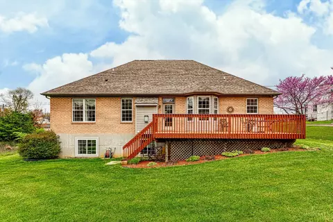 Exterior - 1148 Devils Backbone Rd, Cincinnati, OH 45233 photo 9 of 10