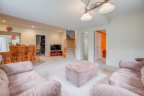 Living - 1148 Devils Backbone Rd, Cincinnati, OH 45233 photo 5 of 6