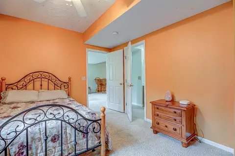 Bedroom - 1148 Devils Backbone Rd, Cincinnati, OH 45233 photo 6 of 7