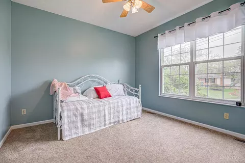 Bedroom - 1148 Devils Backbone Rd, Cincinnati, OH 45233 photo 4 of 7