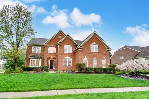 1475 Indian Bluffs Dr, Hamilton Township, OH 45039