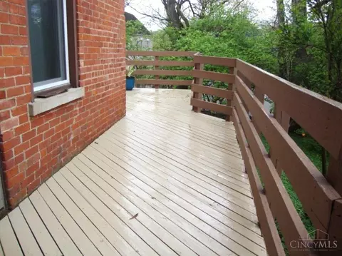 Exterior - 3420 Beaumont Pl, Cincinnati, OH 45205 photo 7 of 9