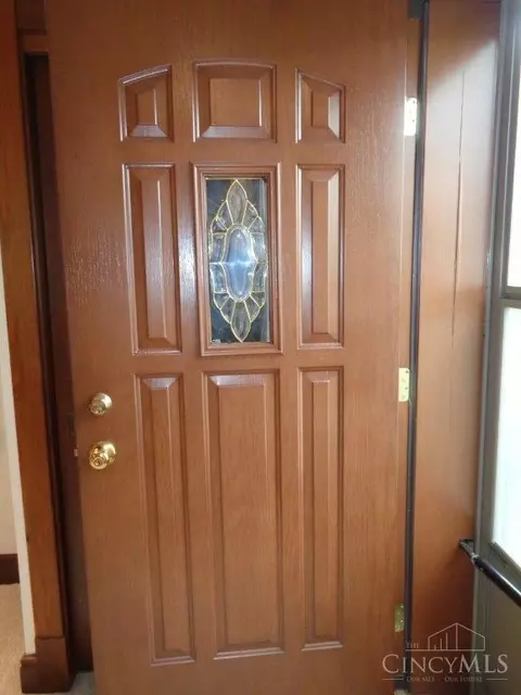 Entry Way - 3420 Beaumont Pl, Cincinnati, OH 45205 photo 1 of 3