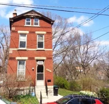 Exterior - 3420 Beaumont Pl, Cincinnati, OH 45205 photo 2 of 9