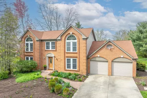 5510 Samstone Ct, Blue Ash, OH 45242