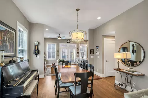 Dining - 1501 Elm St, Cincinnati, OH 45202 photo 2 of 2