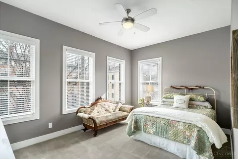 Bedroom - 1501 Elm St, Cincinnati, OH 45202 photo 5 of 6