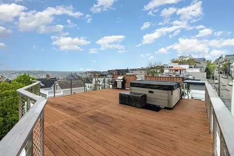 Exterior - 974 Hatch St, Cincinnati, OH 45202 photo 3 of 6