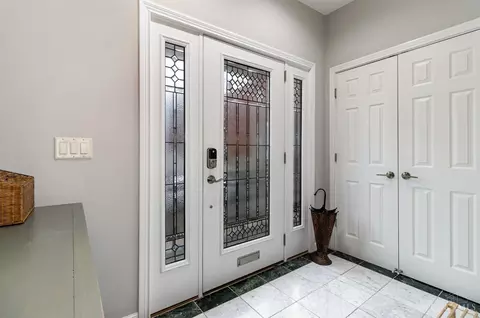Entry Way - 974 Hatch St, Cincinnati, OH 45202 photo 1 of 2