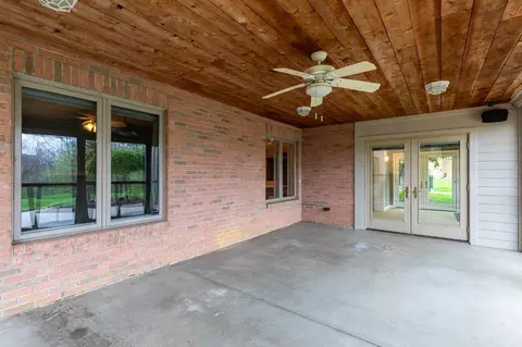 Exterior - 2662 Lytham Ct, Cincinnati, OH 45233 photo 7 of 20
