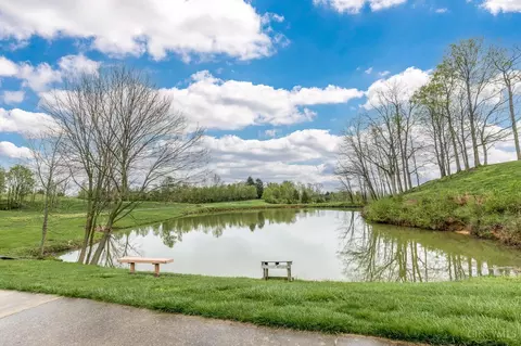 View/Area - 2662 Lytham Ct, Cincinnati, OH 45233 photo 2 of 4