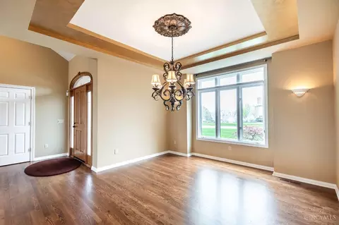 Dining - 2662 Lytham Ct, Cincinnati, OH 45233 photo 2 of 4