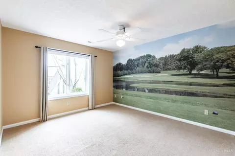 Bedroom - 2662 Lytham Ct, Cincinnati, OH 45233 photo 5 of 7