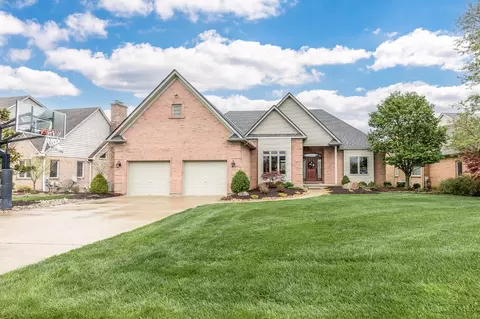 Exterior - 2662 Lytham Ct, Cincinnati, OH 45233 photo 3 of 20