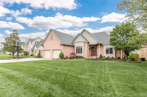 Exterior - 2662 Lytham Ct, Cincinnati, OH 45233 photo 2 of 20