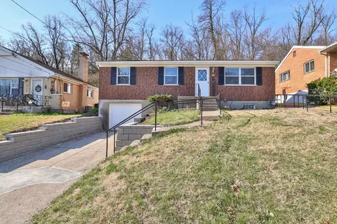 2715 Westbrook Dr, Cincinnati, OH 45211