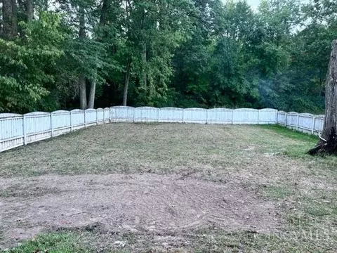 Exterior - 4121 Half Acre Rd, Batavia, OH 45103 photo 11 of 12