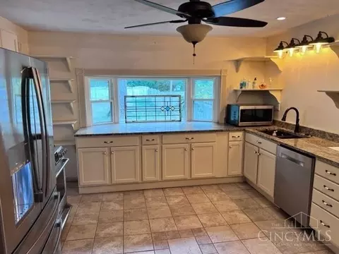 Kitchen - 4121 Half Acre Rd, Batavia, OH 45103 photo 1 of 4