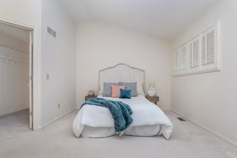 Bedroom - 6542 Silverfox Dr, Cincinnati, OH 45230 photo 2 of 6