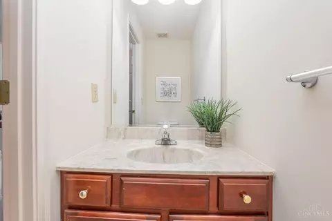 Bath - 6542 Silverfox Dr, Cincinnati, OH 45230 photo 1 of 7
