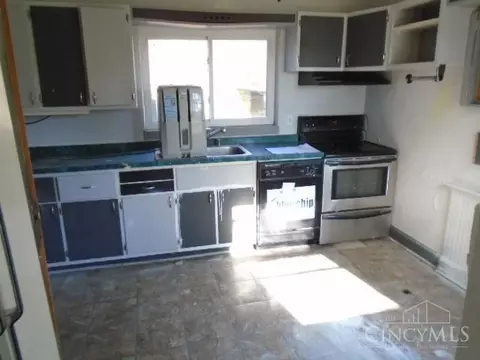 Kitchen - 4537 Yates Ln, Cincinnati, OH 45244 photo 1 of 1