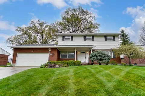 6200 Kingoak Dr, Cincinnati, OH 45248