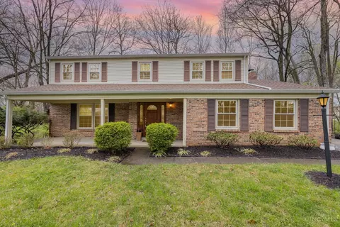 10621 Thistlewood Ct, Montgomery, OH 45242