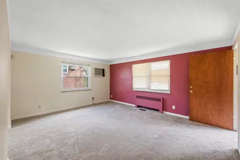 Living - 5415 Fox, Cincinnati, OH 45239 photo 1 of 3