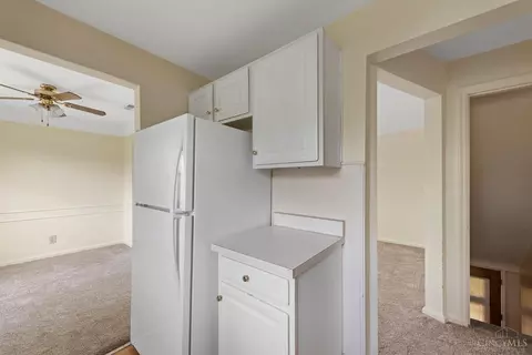 Kitchen - 5415 Fox, Cincinnati, OH 45239 photo 5 of 8