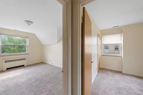 Entry Way - 5415 Fox, Cincinnati, OH 45239 photo 3 of 3