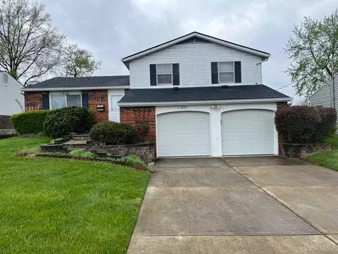 11433 Kentbrook Ct, Forest Park, OH 45240