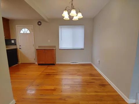 3840 Larchview Dr, Cincinnati, OH 45236 photo 8