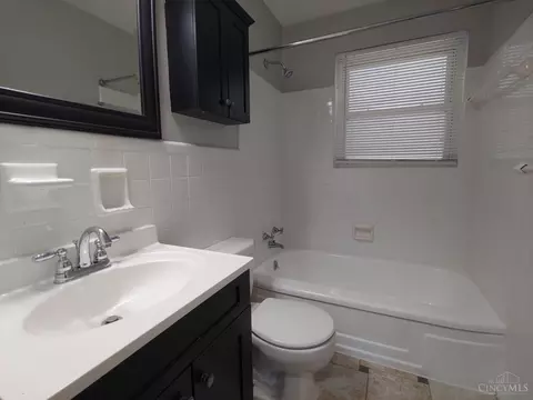 3840 Larchview Dr, Cincinnati, OH 45236 photo 13
