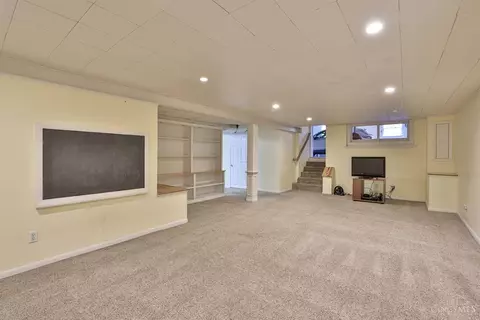 Living - 331 Forest Ave, Wyoming, OH 45215 photo 5 of 9