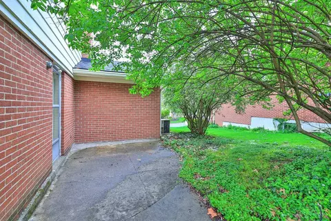 Exterior - 331 Forest Ave, Wyoming, OH 45215 photo 10 of 14