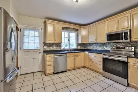 Kitchen - 331 Forest Ave, Wyoming, OH 45215 photo 2 of 6
