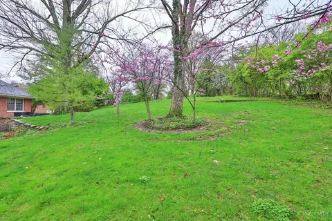 Exterior - 331 Forest Ave, Wyoming, OH 45215 photo 9 of 14