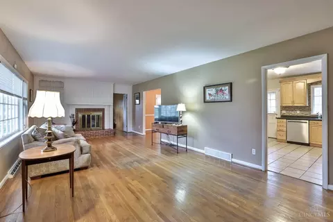 Living - 331 Forest Ave, Wyoming, OH 45215 photo 9 of 9