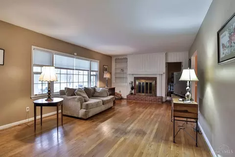 Living - 331 Forest Ave, Wyoming, OH 45215 photo 2 of 9