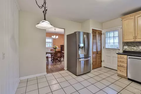 Kitchen - 331 Forest Ave, Wyoming, OH 45215 photo 5 of 6