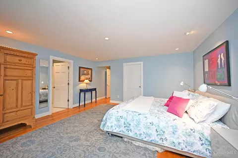 Bedroom - 6005 Given Rd, Cincinnati, OH 45243 photo 2 of 5