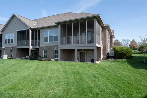 Exterior - 5747 Springview Cir, Mason, OH 45040 photo 4 of 8
