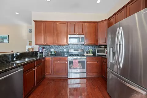 Kitchen - 5747 Springview Cir, Mason, OH 45040 photo 1 of 3
